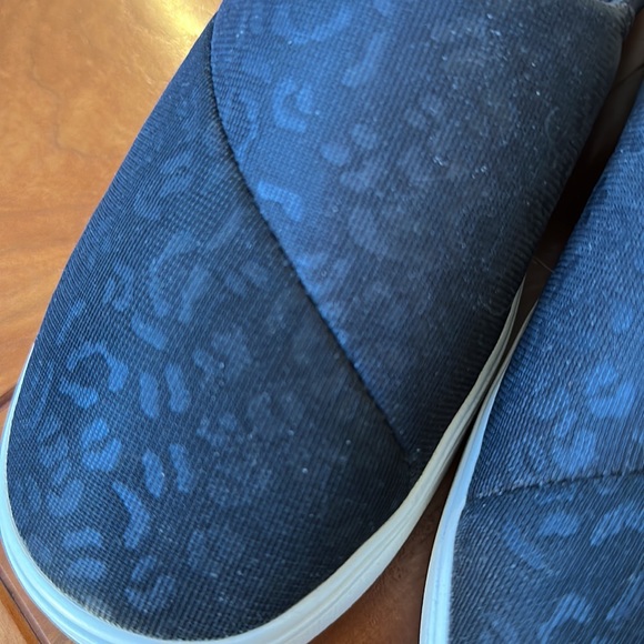 Black Slipon Reebok sneakers, 8M, NEW, never worn - Picture 6 of 7